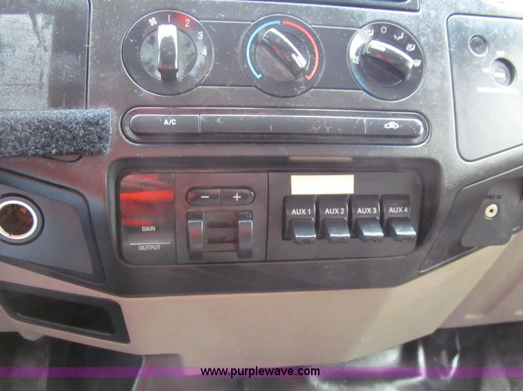 image for item G9553 2008 Ford F450 Super Duty XL service truck