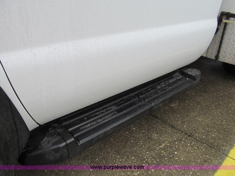 image for item G9553 2008 Ford F450 Super Duty XL service truck