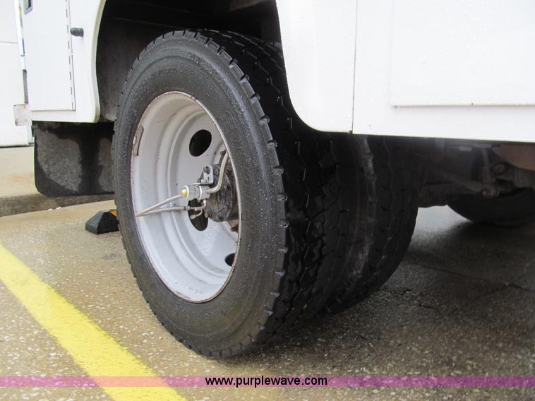 image for item G9553 2008 Ford F450 Super Duty XL service truck