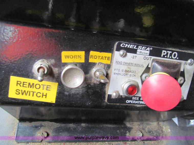 image for item G9554 2006 Freightliner Business Class M2 rollback truck