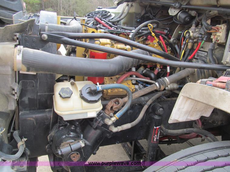 image for item G9554 2006 Freightliner Business Class M2 rollback truck