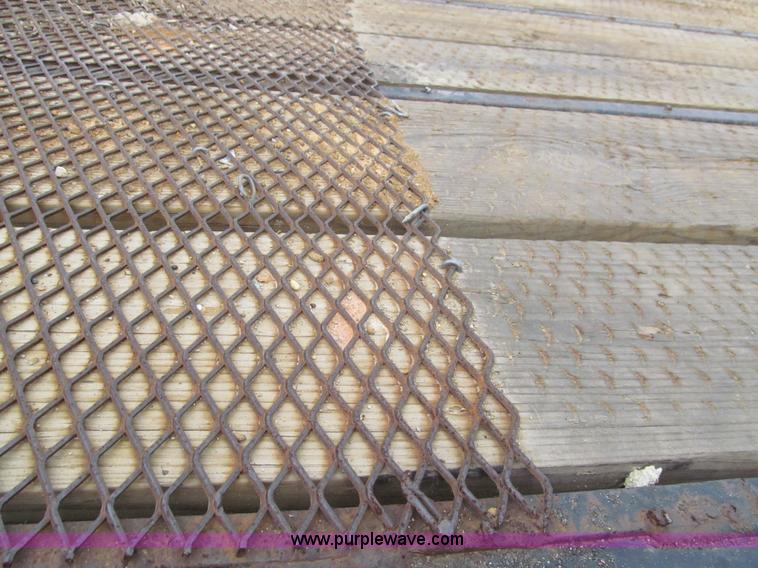 image for item G9554 2006 Freightliner Business Class M2 rollback truck