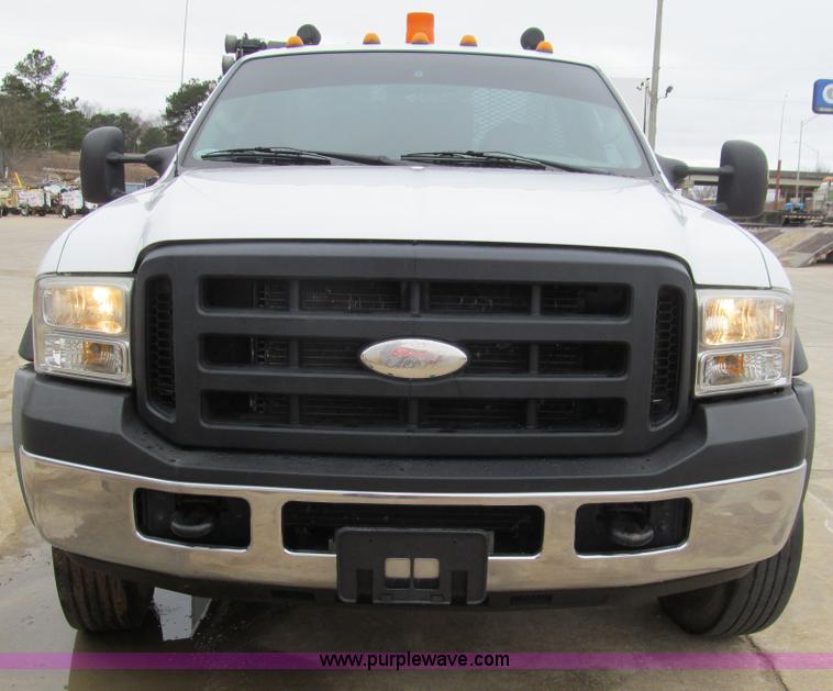 image for item G9555 2007 Ford F550 XL Super Duty service truck