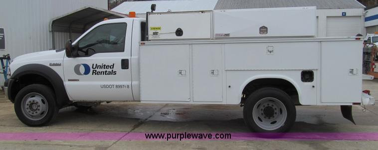 image for item G9555 2007 Ford F550 XL Super Duty service truck