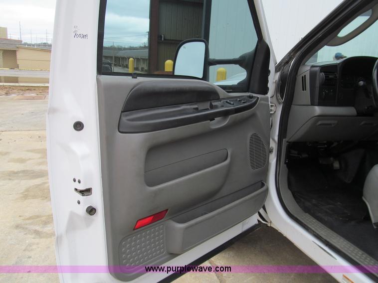 image for item G9555 2007 Ford F550 XL Super Duty service truck