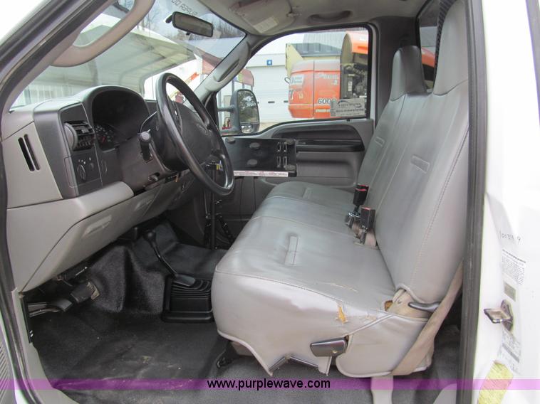 image for item G9555 2007 Ford F550 XL Super Duty service truck