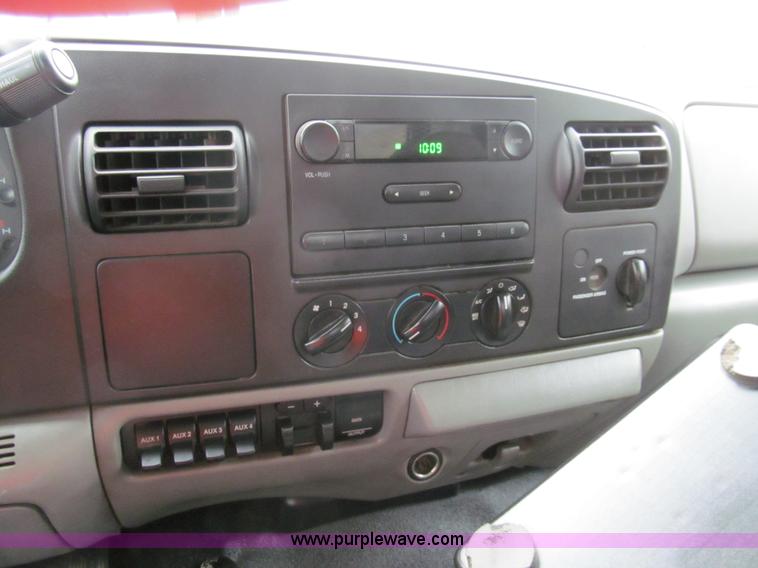 image for item G9555 2007 Ford F550 XL Super Duty service truck
