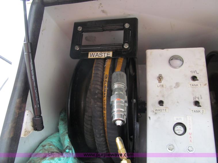 image for item G9555 2007 Ford F550 XL Super Duty service truck