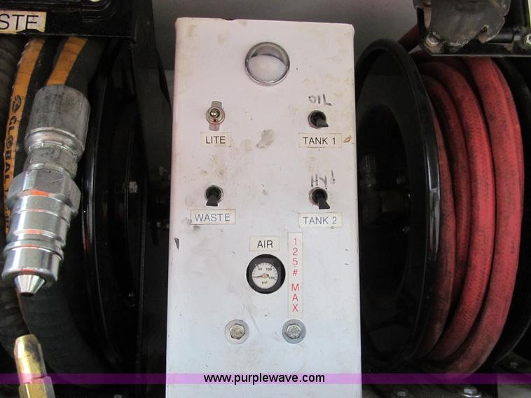 image for item G9555 2007 Ford F550 XL Super Duty service truck