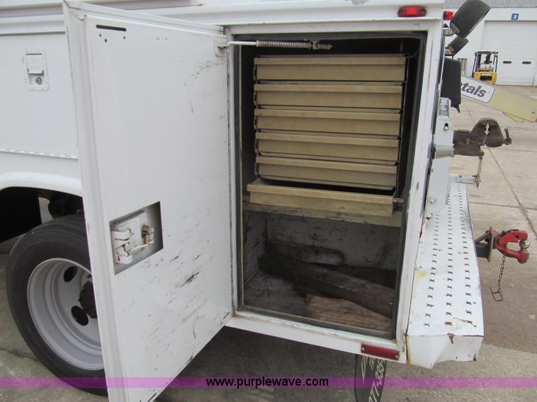 image for item G9555 2007 Ford F550 XL Super Duty service truck