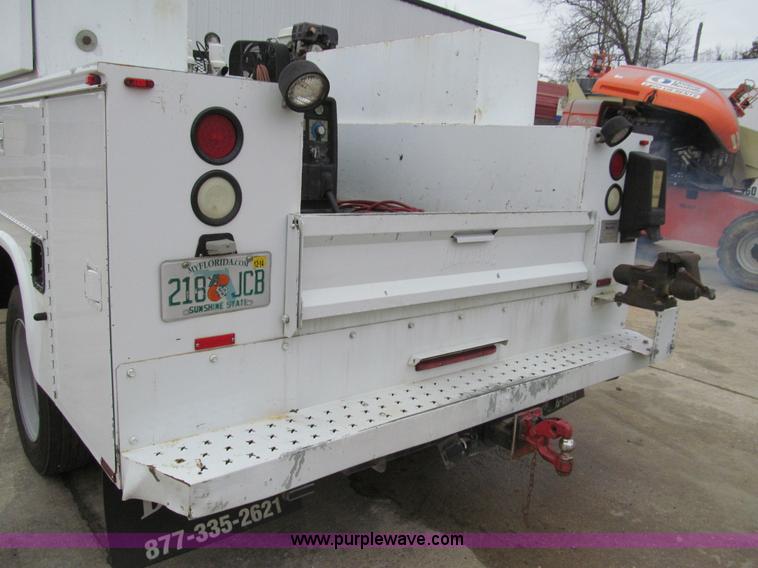 image for item G9555 2007 Ford F550 XL Super Duty service truck