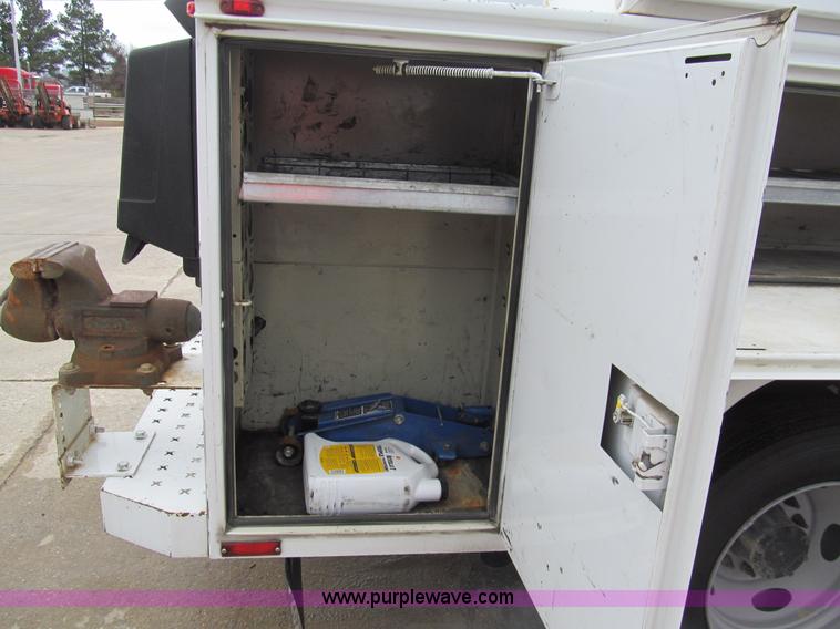 image for item G9555 2007 Ford F550 XL Super Duty service truck