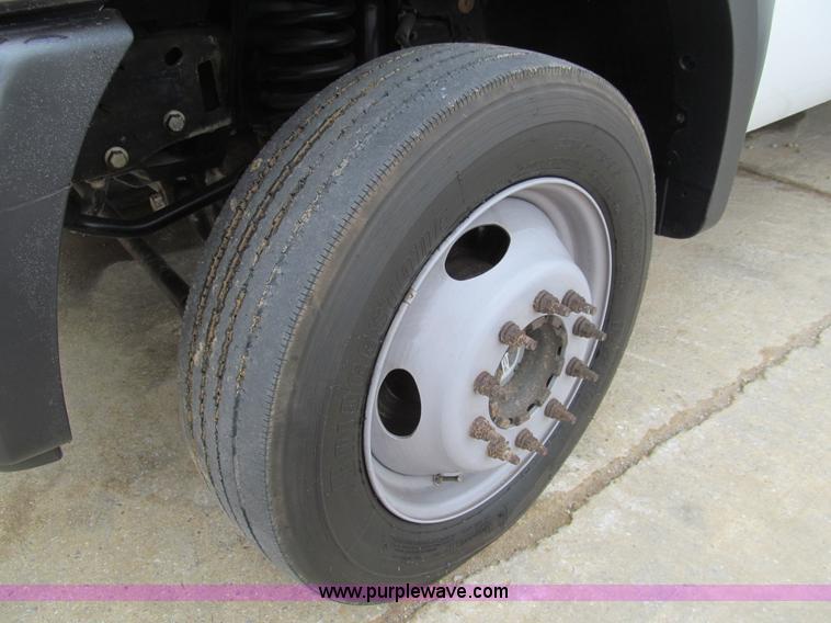 image for item G9555 2007 Ford F550 XL Super Duty service truck