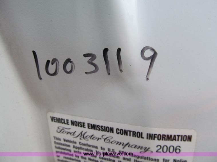 image for item G9555 2007 Ford F550 XL Super Duty service truck