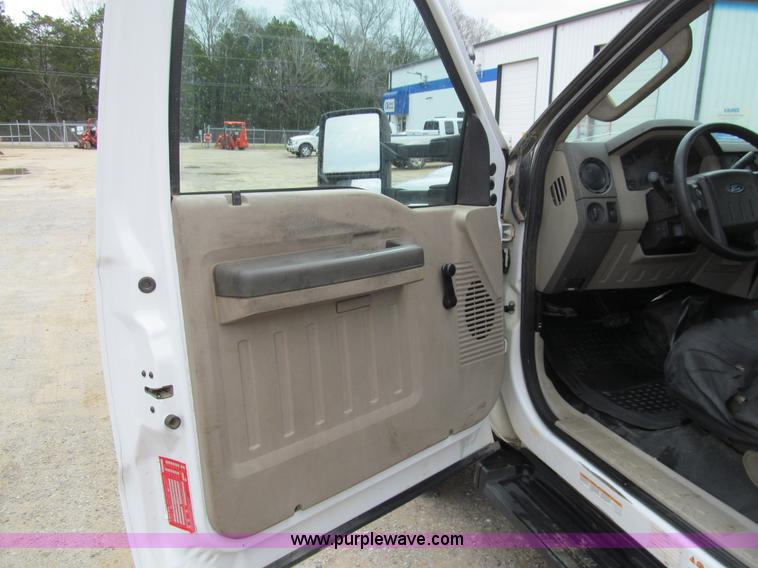 image for item G9556 2008 Ford F550 Super Duty XL service truck
