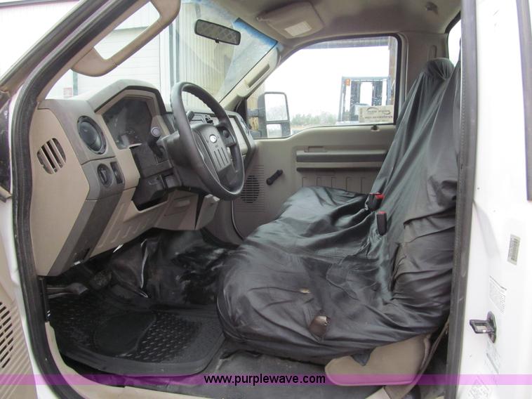 image for item G9556 2008 Ford F550 Super Duty XL service truck
