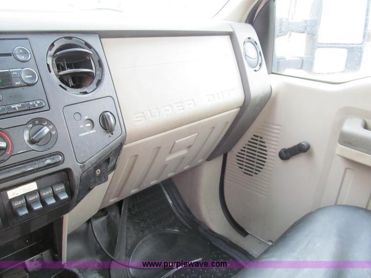 image for item G9556 2008 Ford F550 Super Duty XL service truck