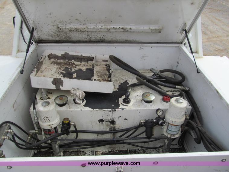 image for item G9556 2008 Ford F550 Super Duty XL service truck