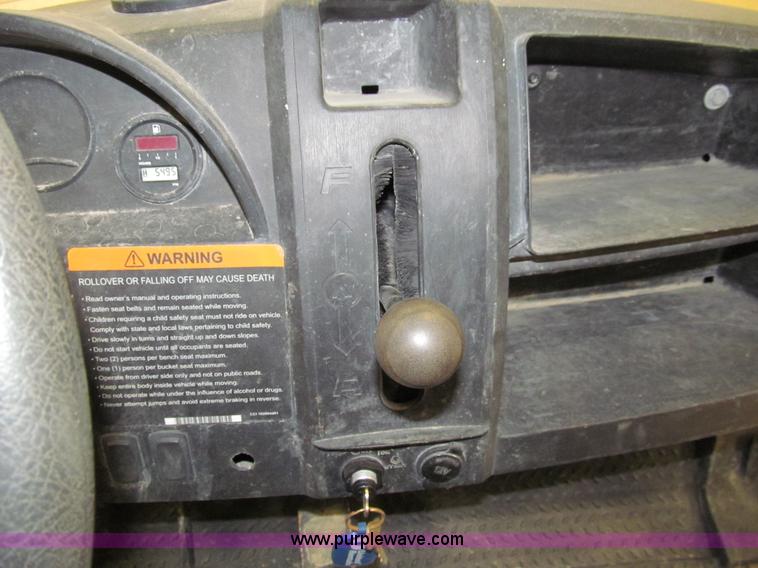 image for item G9557 2008 Club Car XRT 1550G utility vehicle