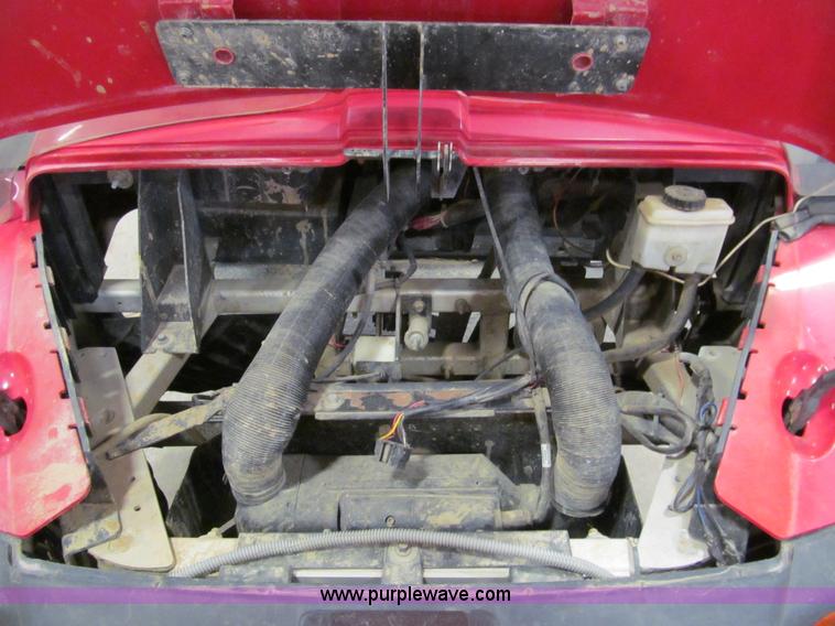 image for item G9557 2008 Club Car XRT 1550G utility vehicle