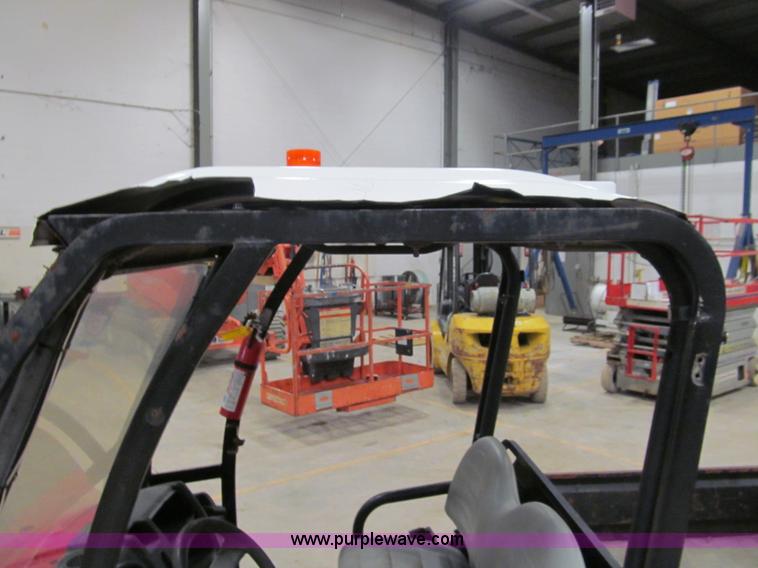 image for item G9557 2008 Club Car XRT 1550G utility vehicle