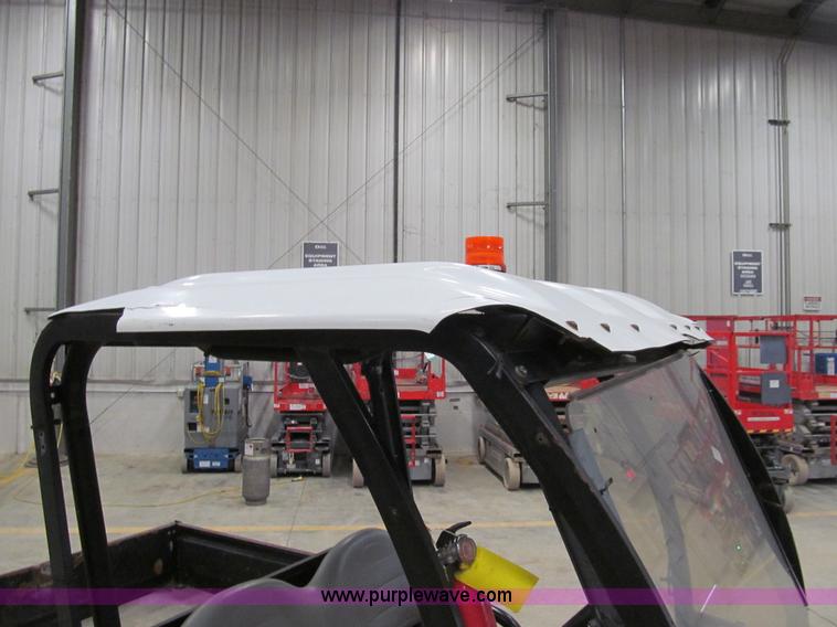 image for item G9557 2008 Club Car XRT 1550G utility vehicle