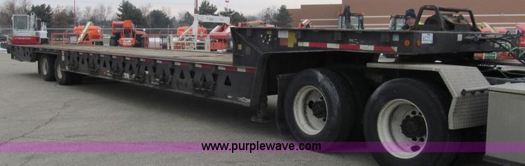 image for item G9558 2006 Trail King TK70HT482 trailer