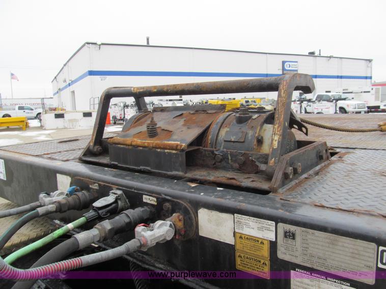 image for item G9558 2006 Trail King TK70HT482 trailer