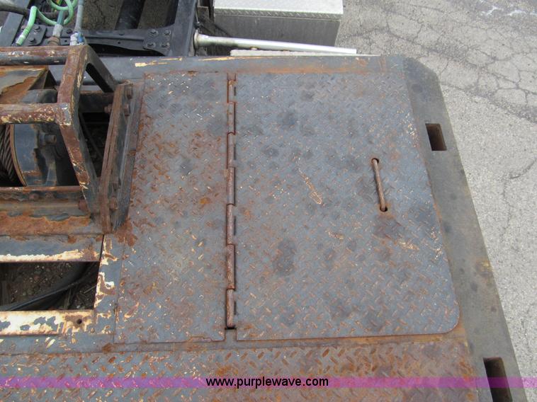 image for item G9558 2006 Trail King TK70HT482 trailer