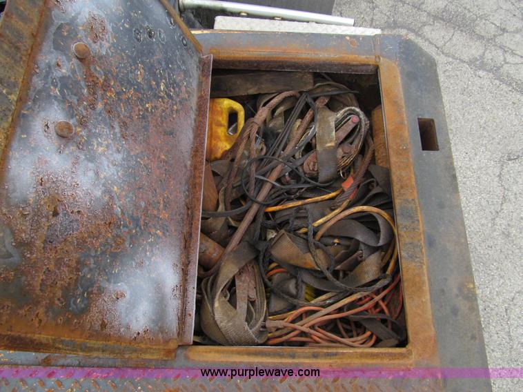 image for item G9558 2006 Trail King TK70HT482 trailer