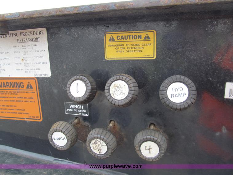 image for item G9558 2006 Trail King TK70HT482 trailer