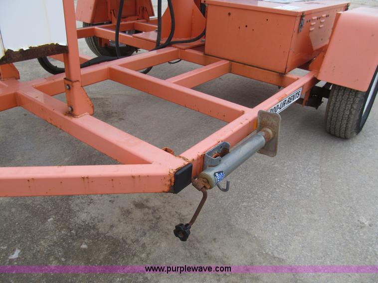 image for item G9559 2008 Wanco WTMMB solar portable sign board