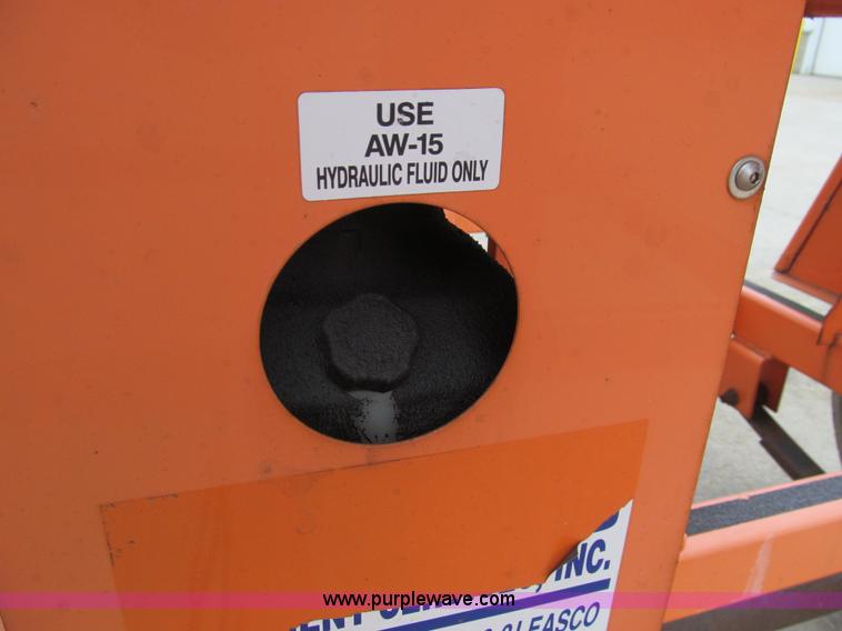 image for item G9559 2008 Wanco WTMMB solar portable sign board