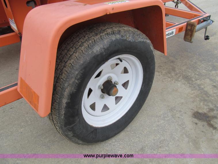 image for item G9559 2008 Wanco WTMMB solar portable sign board