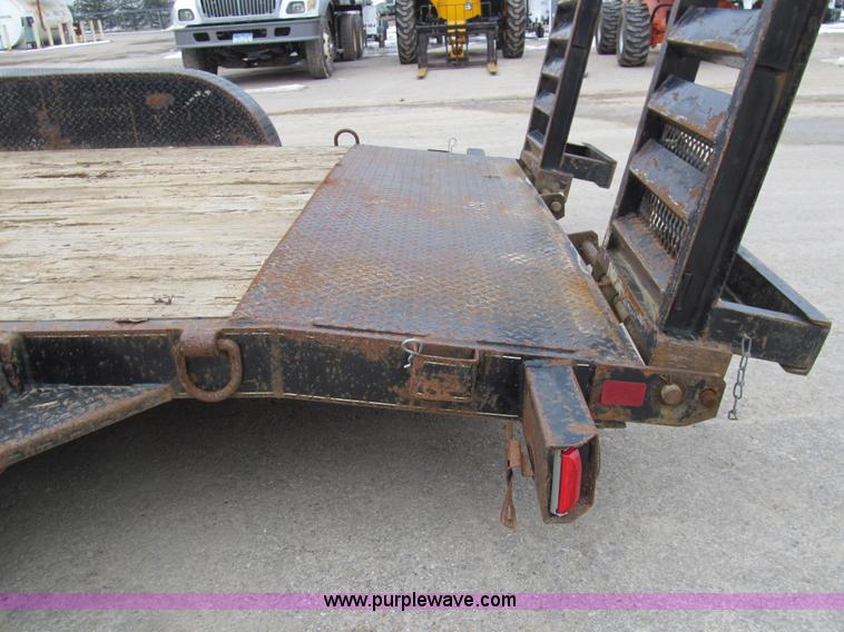 image for item G9560 2007 Mac-lander tandem axle trailer