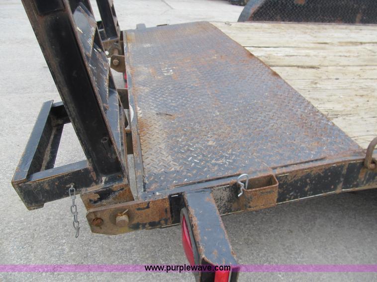 image for item G9560 2007 Mac-lander tandem axle trailer