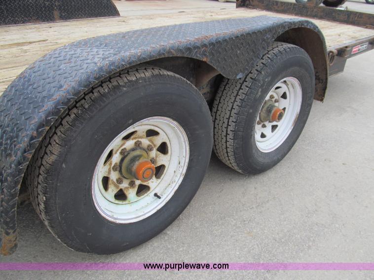 image for item G9560 2007 Mac-lander tandem axle trailer