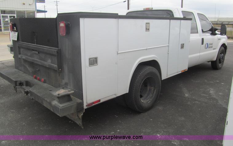 image for item G9564 2007 Ford F350 Super Duty XLT Crew Cab service truck