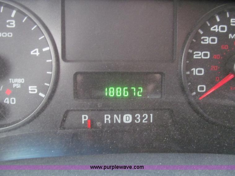 image for item G9564 2007 Ford F350 Super Duty XLT Crew Cab service truck