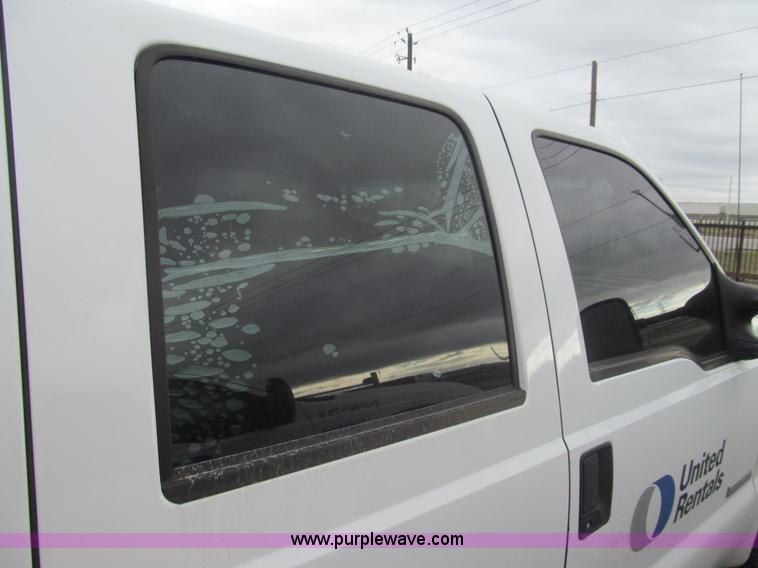 image for item G9564 2007 Ford F350 Super Duty XLT Crew Cab service truck