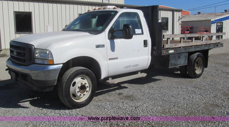 image for item G9566 2004 Ford F450 Super Duty flatbed truck