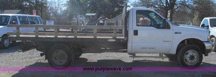 image for item G9566 2004 Ford F450 Super Duty flatbed truck