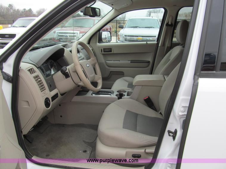 image for item G9567 2008 Ford Escape XLT SUV