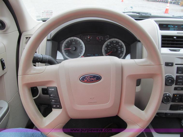 image for item G9567 2008 Ford Escape XLT SUV
