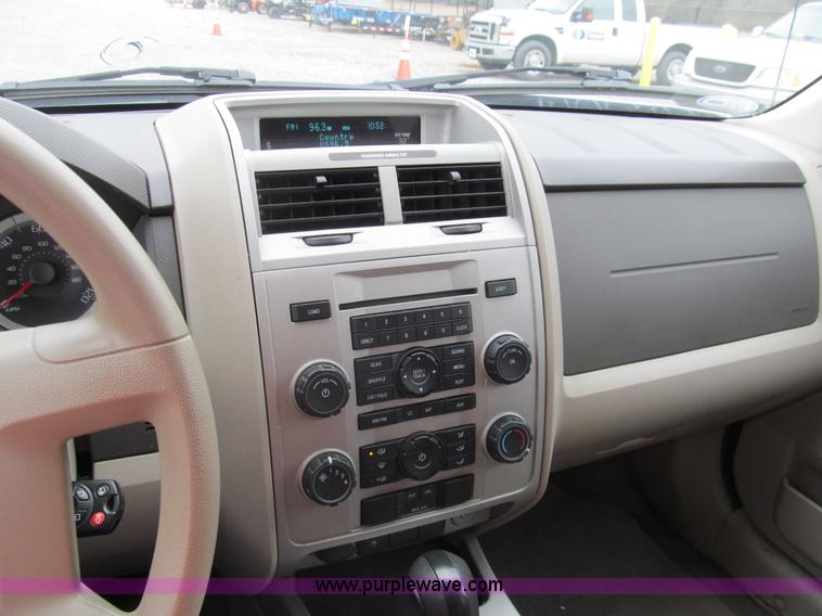 image for item G9567 2008 Ford Escape XLT SUV