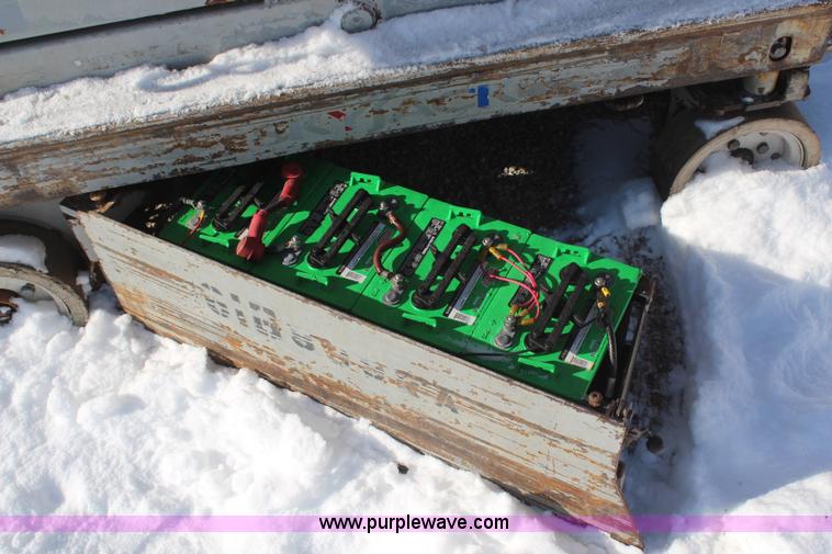 image for item H1339 2006 Skyjack SJ111 3219 electric scissor lift