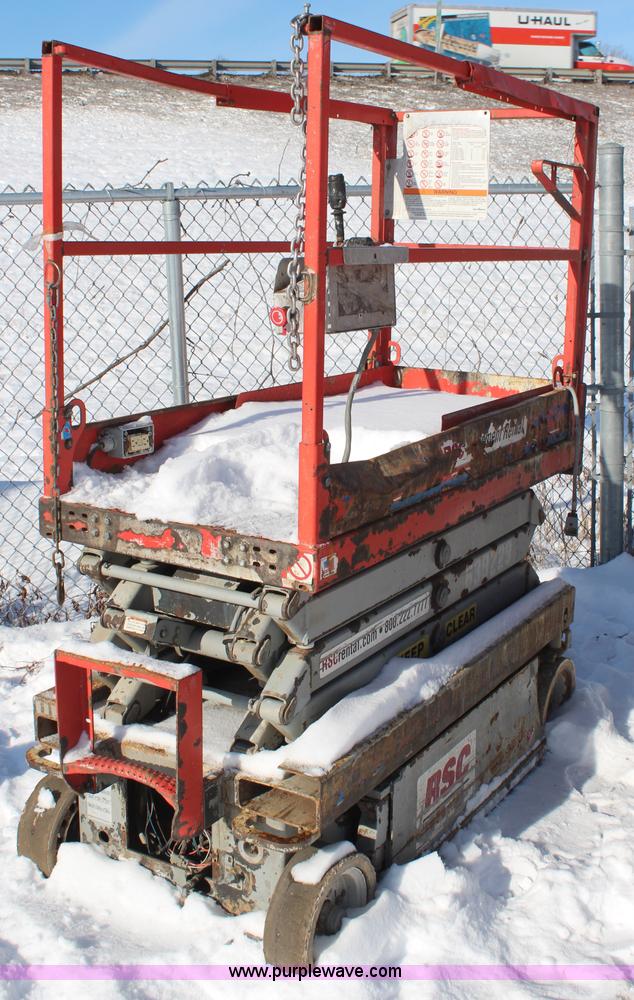 image for item H1340 2006 Skyjack SJ111 3219 electric scissor lift
