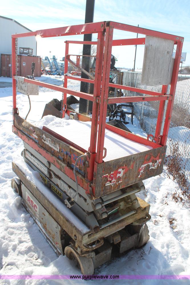 image for item H1340 2006 Skyjack SJ111 3219 electric scissor lift