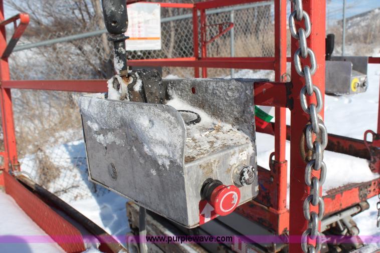 image for item H1340 2006 Skyjack SJ111 3219 electric scissor lift