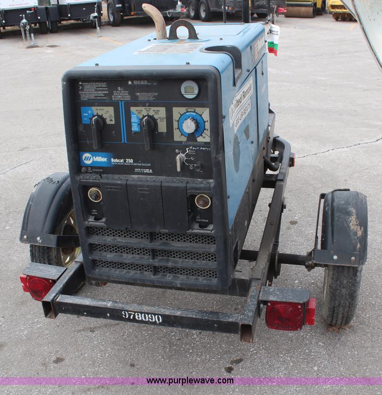 image for item H1374 2007 Miller Bobcat 250 welder/generator